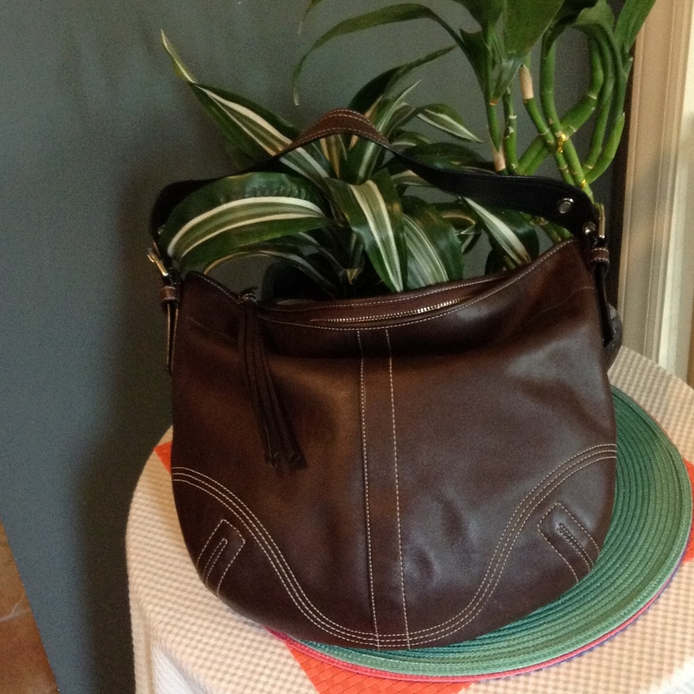 Classic Brown Leather Hobo Bag with Tassel